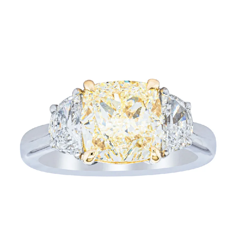 Last Chance To Shop High-End Jewelry At Markdown Prices 18ct White Gold 4.01ct Yellow Cushion Cut Diamond Ring