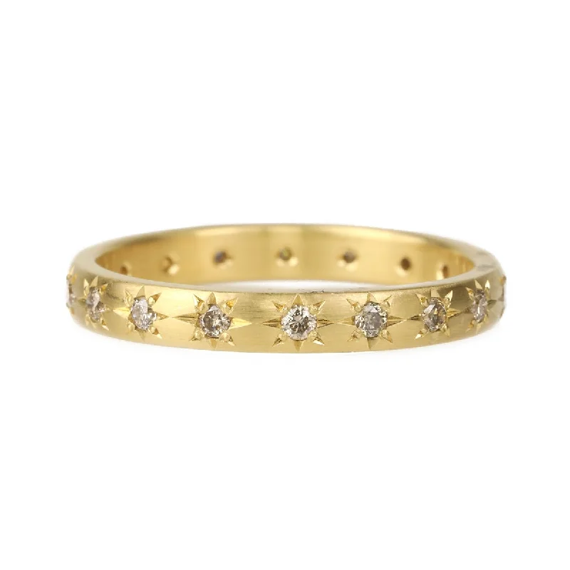 Limited-Stock Jewelry Sale – Once It's Gone, It's Gone 20K Gold Star-Set Cognac Diamond Band Limited-Stock Jewelry Sale – Once It's Gone, It's Gone 20K Gold Star-Set Cognac Diamond Band