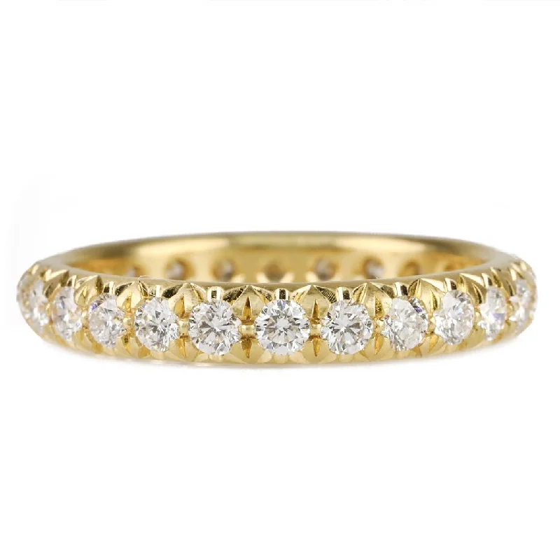 Grab Exquisite Jewelry At The Lowest Prices 18K Gold & Pave Diamond Rounded Band