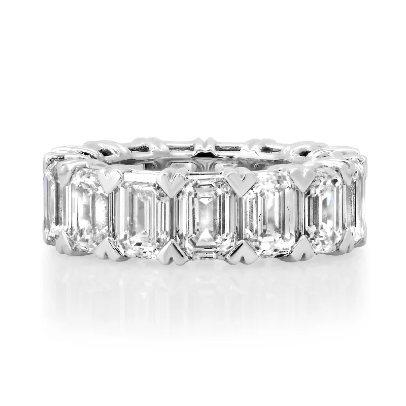Your Dream Jewelry At Dream Prices Emerald Cut Lab Grown Diamond Eternity Band Ring with Heart Prongs