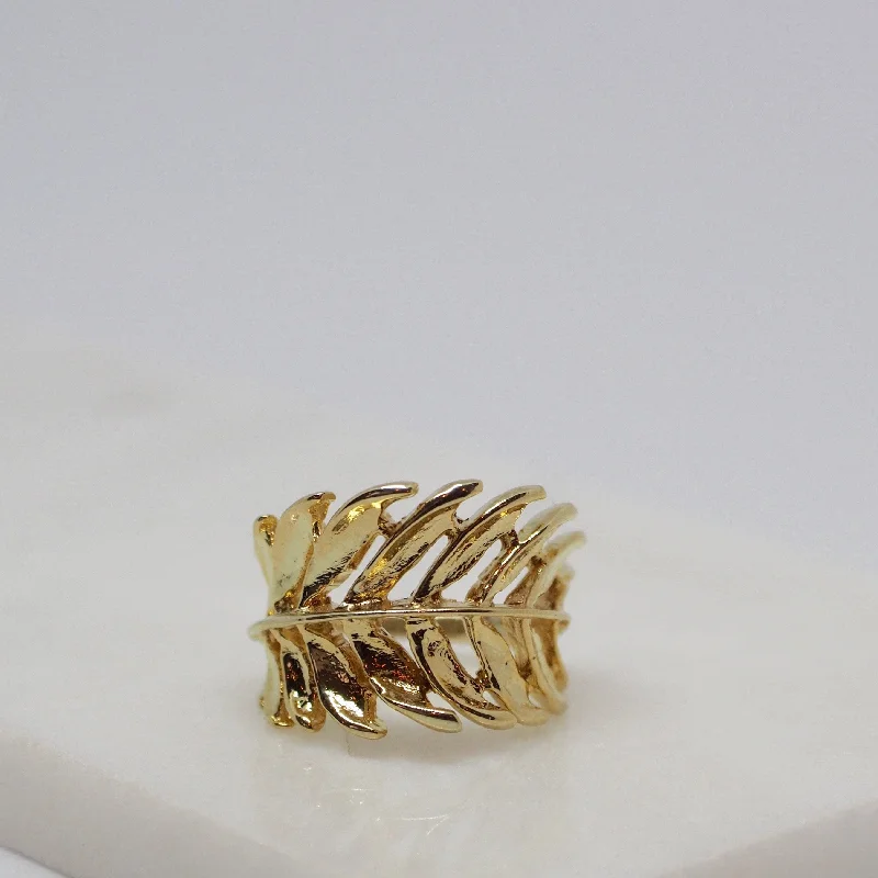 Shop Stylish Jewelry Now And Save Big AUTUMN WRAPPED LEAF RING.