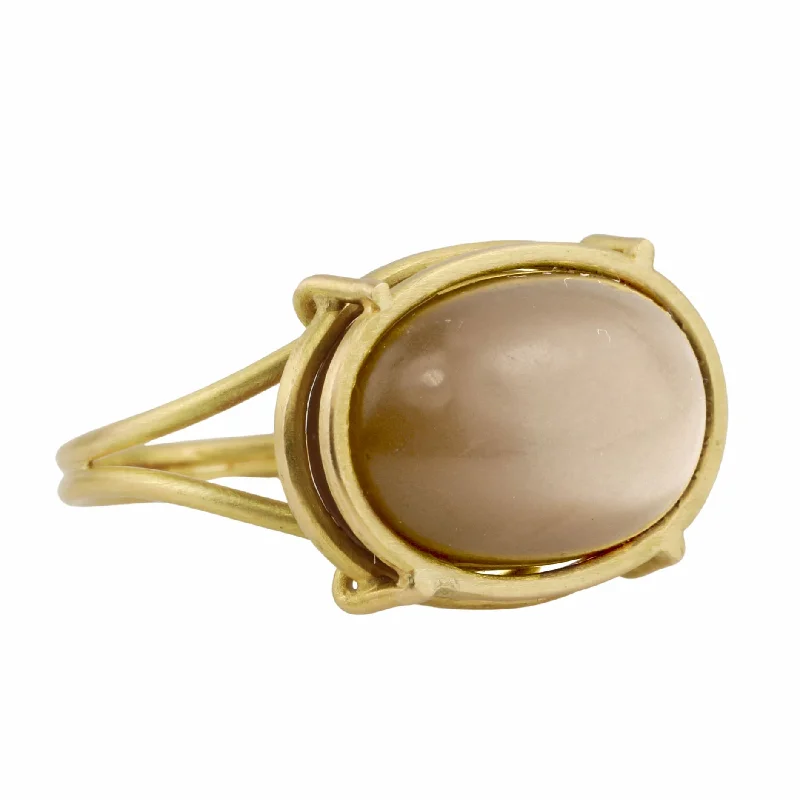 Handcrafted Beauty At Affordable Prices Chocolate Cabochon Moonstone in 18 Karat Yellow Gold Cage Setting Handcrafted Beauty At Affordable Prices Chocolate Cabochon Moonstone in 18 Karat Yellow Gold Cage Setting
