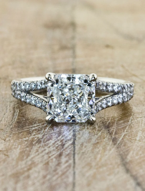 Grab Your Favorite Jewelry At The Lowest Prices Eloise