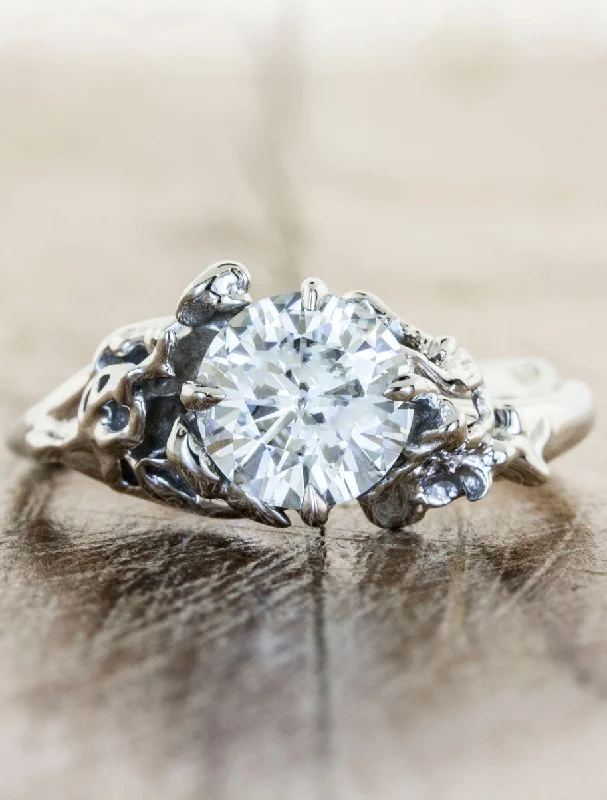 Customized Silver Jewelry For Unique Style Devi - Moissanite