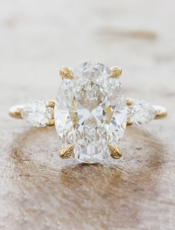 Discounted Jewelry For A Glamorous Look Elle - Lab Grown Diamonds