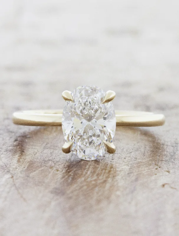 Delicate Crystal Jewelry For Sophisticated Charm Florina - 1.52ct Oval Lab Grown Diamond