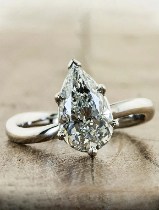 Seasonal Jewelry Sale – Upgrade Your Collection Dionne