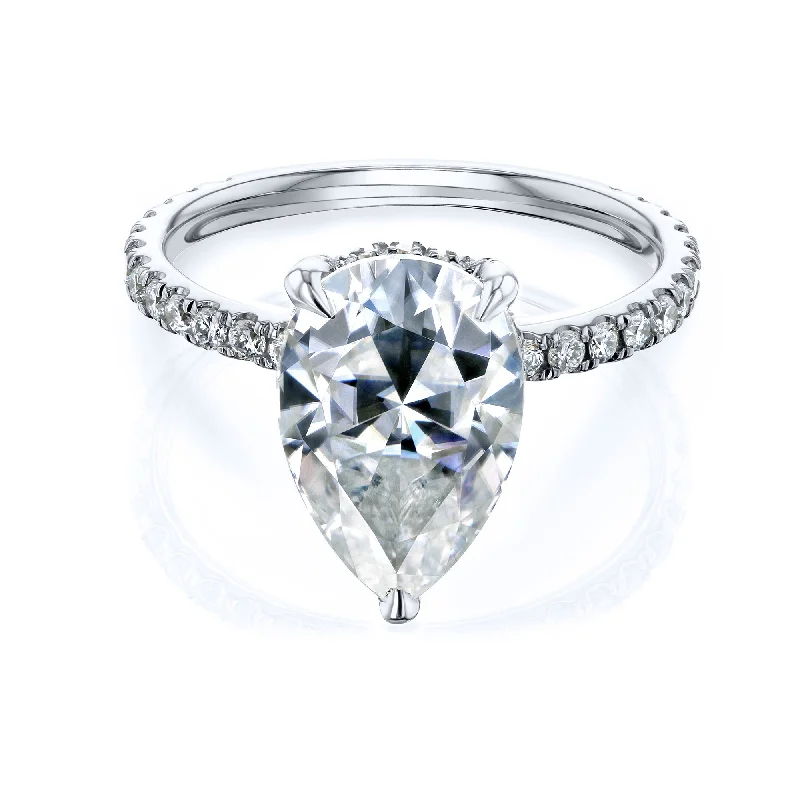 High-End Sparkle, Low-End Prices – Jewelry Sale Live Peri 12x8