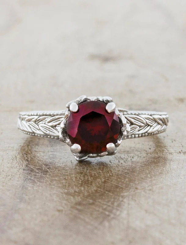 Exclusive Jewelry Sale – Grab Timeless Pieces Now Fern