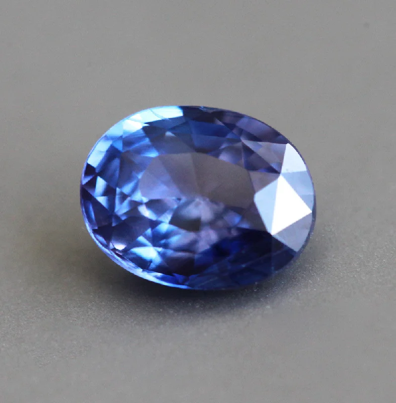 High-Quality Gemstone Jewelry For Special Occasions Loose 1.28 Ct Oval Blue-Violet Sapphire