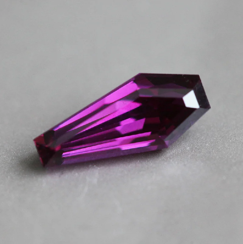 Your Perfect Accessory Now At The Best Price Loose 1.47 Ct Coffin Purple Sapphire