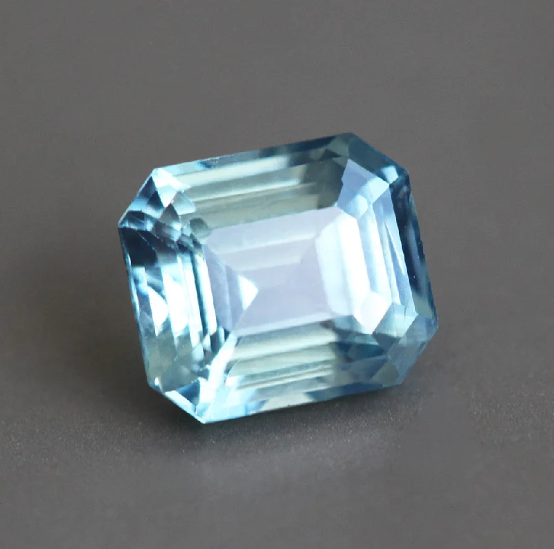 Shop High-Quality Jewelry At Jaw-Dropping Discounts Loose 1.86 Ct Octagon Green Sapphire