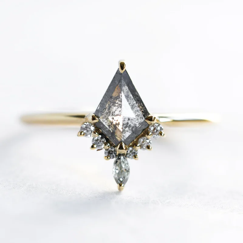 Unmissable Deals On Handmade Jewelry Collections Tiara Salt And Pepper Kite Diamond Ring