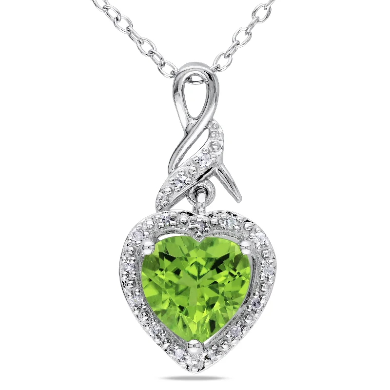 Jewelry Sale Bonanza – Grab Your Sparkle Now Mimi & Max Diamond and Peridot Heart Twist Necklace in Sterling Silver Jewelry Sale Bonanza – Grab Your Sparkle Now Mimi & Max Diamond and Peridot Heart Twist Necklace in Sterling Silver