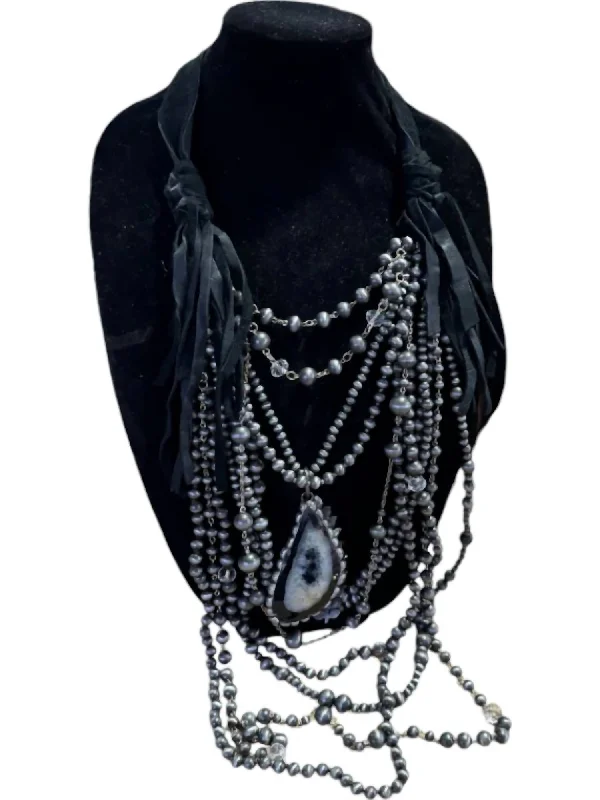 Exclusive Jewelry Discounts – Shop Now For Savings Women's Navajo Pearls Necklace In Light / Dark Stone Exclusive Jewelry Discounts – Shop Now For Savings Women's Navajo Pearls Necklace In Light / Dark Stone
