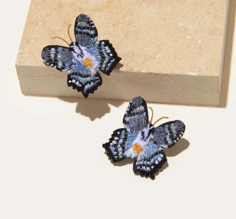 Gray Cliff Buttlerfly Stud Earrings In Blue