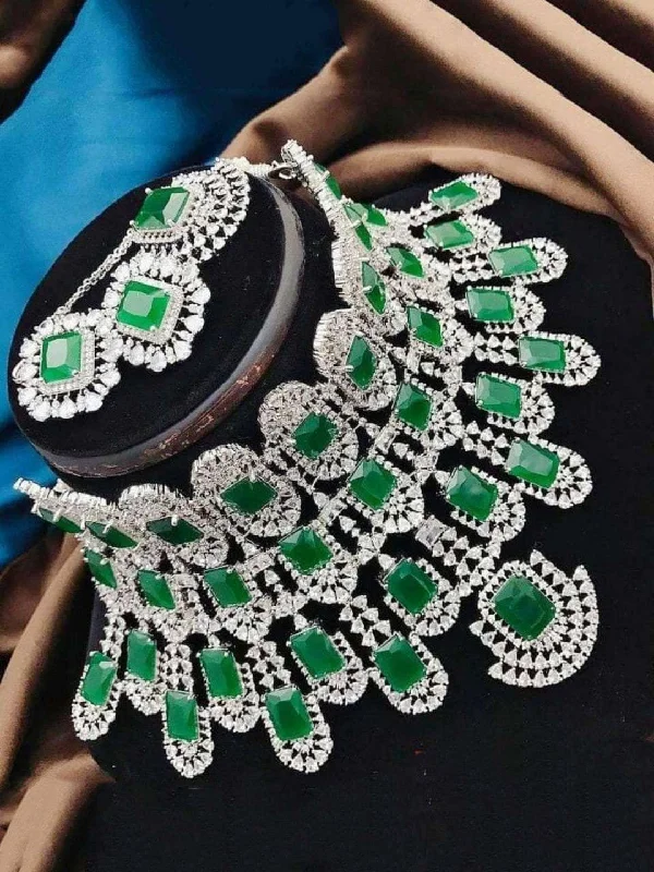 Timeless Elegance Now At Special Discounts Lucious Green Necklace