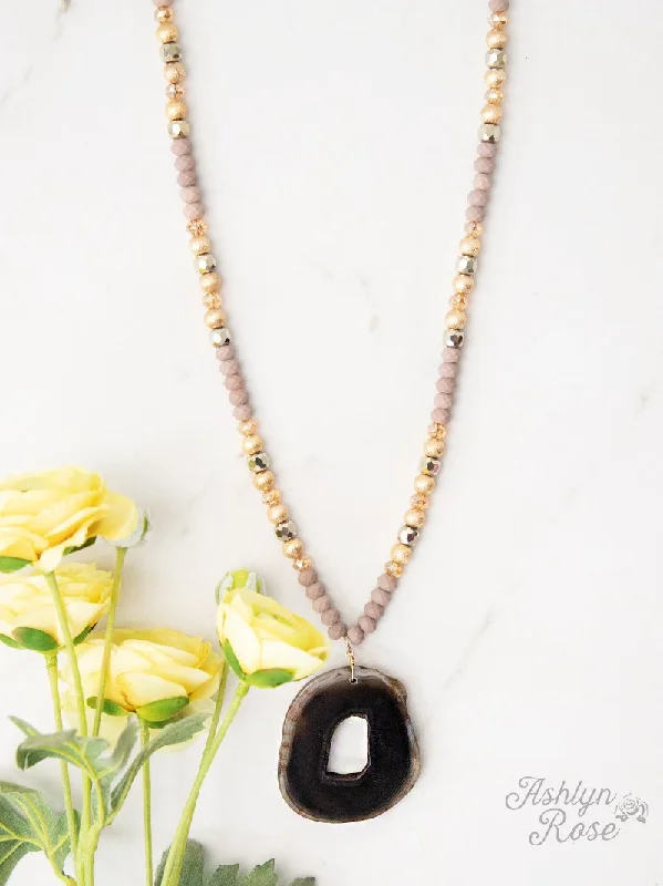 Trendy Minimalist Jewelry For Everyday Wear Nature's Beauty Beaded Necklace with Stone Pendant, Grey Trendy Minimalist Jewelry For Everyday Wear Nature's Beauty Beaded Necklace with Stone Pendant, Grey