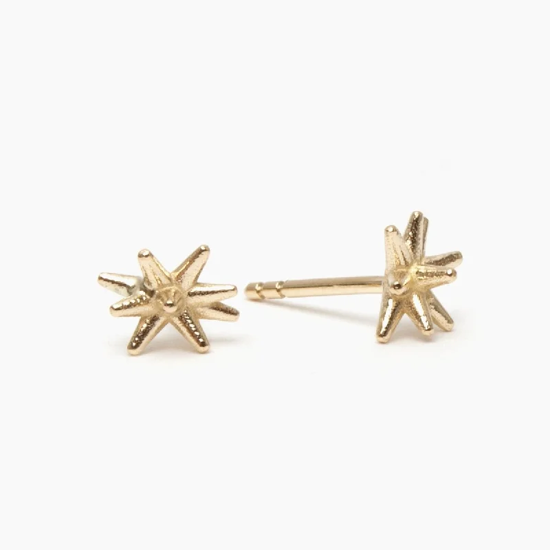 Floreo stud earrings