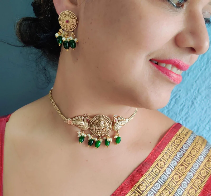 Exclusive Jewelry Sale – Limited-Time Discounts Gold Finish choker necklace set
