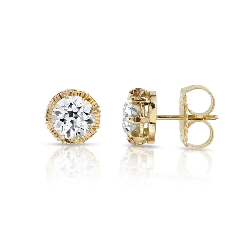Discounted Jewelry For A Glamorous Look Single Stone Arielle Stud Earrings