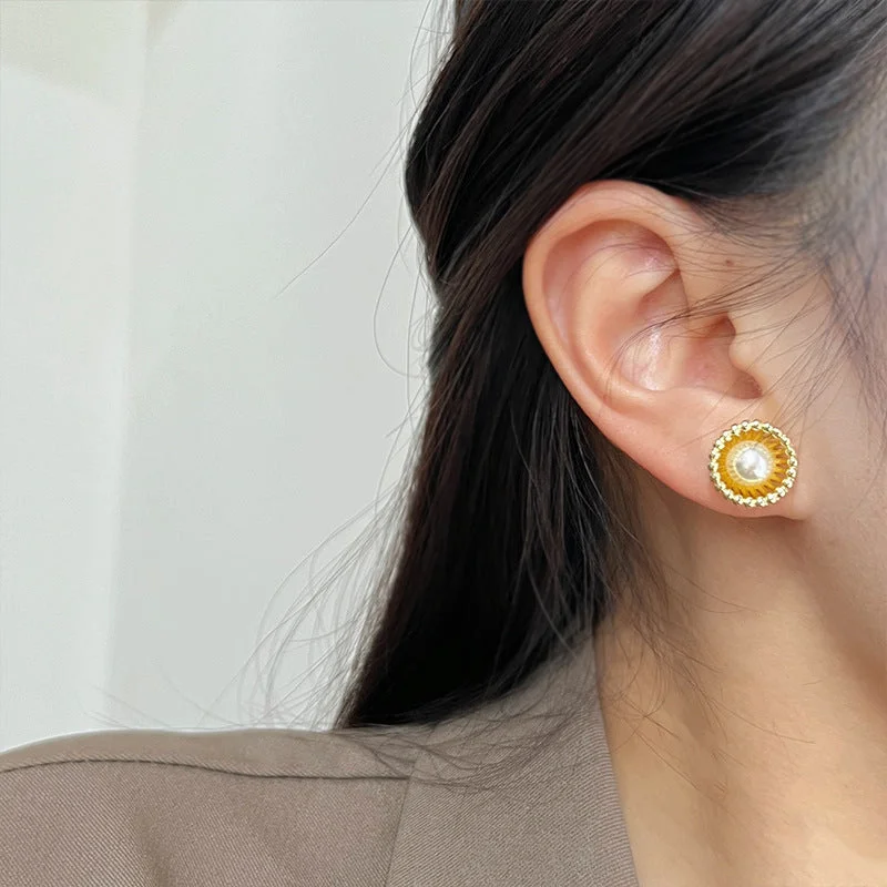 Elevate Your Outfit With Discounted Statement Jewelry just-lil-things-artificial-earrings-88