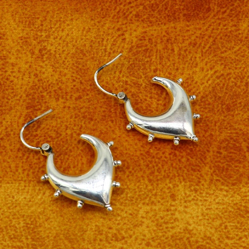 Flash Sale On Exquisite Jewelry – Don't Miss Out Vintage Design 925 sterling silver fabulous hoops earring, tribal kundal earring from Rajasthan India, best gifting unisex jewelry ear624 Flash Sale On Exquisite Jewelry – Don't Miss Out Vintage Design 925 sterling silver fabulous hoops earring, tribal kundal earring from Rajasthan India, best gifting unisex jewelry ear624