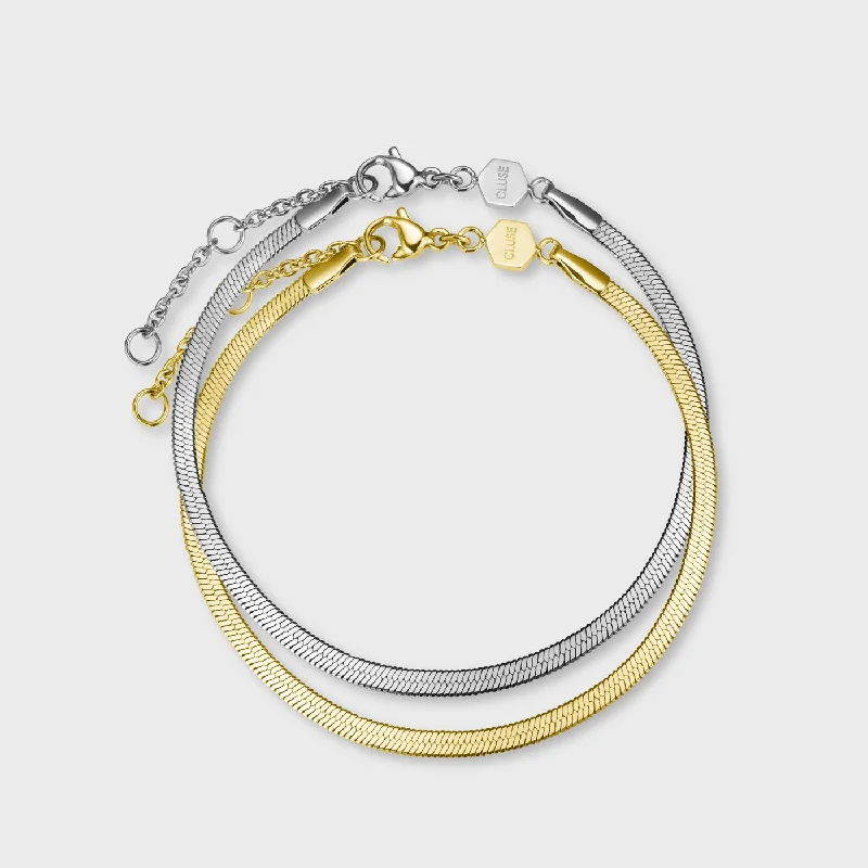 Premium Diamond Jewelry At Once-In-A-Lifetime Discounts Gift Box Essentielle Snake Bracelets, Gold and Silver Colour Premium Diamond Jewelry At Once-In-A-Lifetime Discounts Gift Box Essentielle Snake Bracelets, Gold and Silver Colour