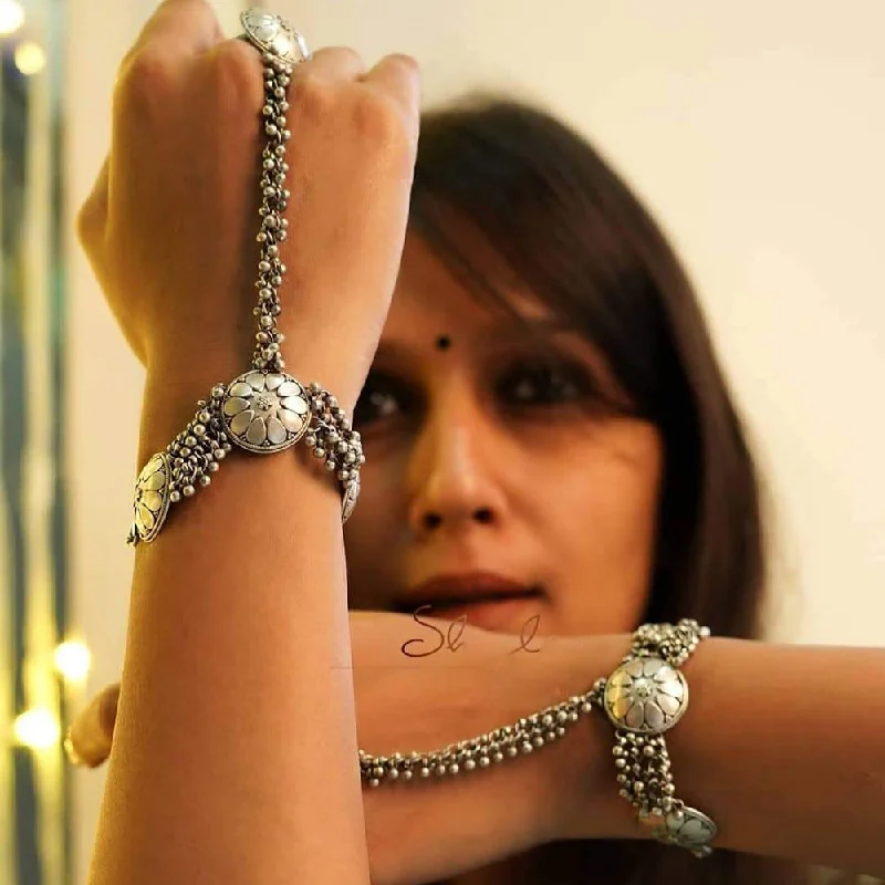 Exclusive Gemstone Jewelry At Special Prices Manisha Jewellery Silver Plated Hand Harness Exclusive Gemstone Jewelry At Special Prices Manisha Jewellery Silver Plated Hand Harness
