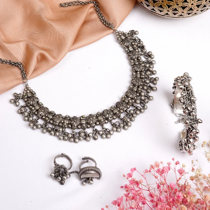 Handcrafted Jewelry Sale – Unique Designs At Low Prices Teejh Girishma Silver Oxidised Jewelry Gift Set Handcrafted Jewelry Sale – Unique Designs At Low Prices Teejh Girishma Silver Oxidised Jewelry Gift Set