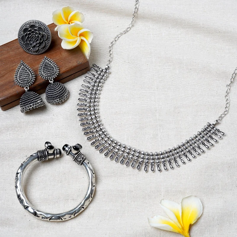 The Perfect Jewelry Piece At The Perfect Discount Teejh Jahita Silver Oxidised Jewelry Gift Set The Perfect Jewelry Piece At The Perfect Discount Teejh Jahita Silver Oxidised Jewelry Gift Set
