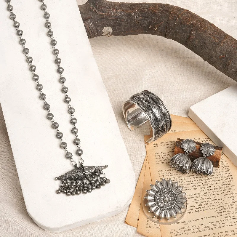 Trending Jewelry Styles Now At Limited-Time Discounts Teejh Murudeshwar Oxidised Silver Jewellery Gift Set Trending Jewelry Styles Now At Limited-Time Discounts Teejh Murudeshwar Oxidised Silver Jewellery Gift Set