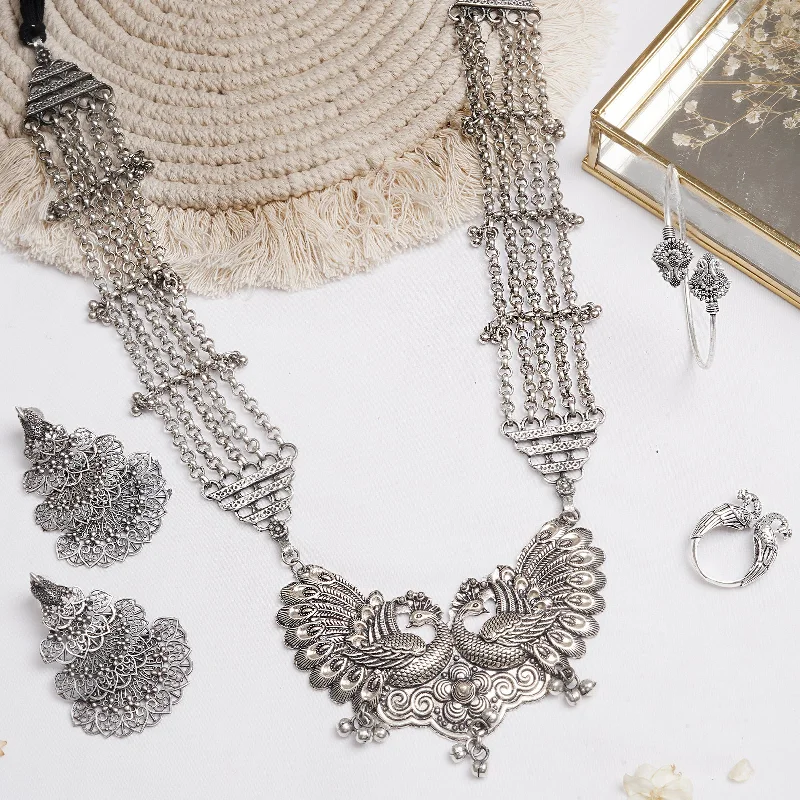Your Perfect Accessory Now At The Best Price Teejh Padmaja Silver Oxidised Jewelry Gift Set Your Perfect Accessory Now At The Best Price Teejh Padmaja Silver Oxidised Jewelry Gift Set