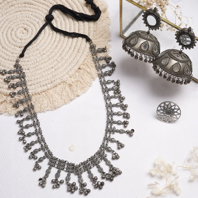 Discounted Jewelry For A Glamorous Look Teejh Reeya Silver Oxidised Jewelry Gift Set Discounted Jewelry For A Glamorous Look Teejh Reeya Silver Oxidised Jewelry Gift Set