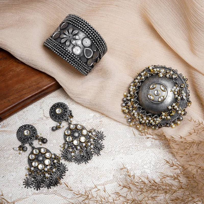 Special Offers On Handcrafted And Designer Jewelry Teejh Shalini Silver Oxidised Jewelry Gift Set Special Offers On Handcrafted And Designer Jewelry Teejh Shalini Silver Oxidised Jewelry Gift Set