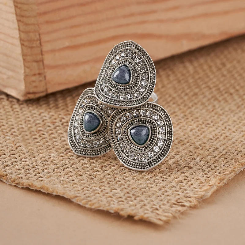 Unmissable Jewelry Sale – Shop Before It's Too Late Teejh Sharmin Silver Grey Finger Ring Unmissable Jewelry Sale – Shop Before It's Too Late Teejh Sharmin Silver Grey Finger Ring