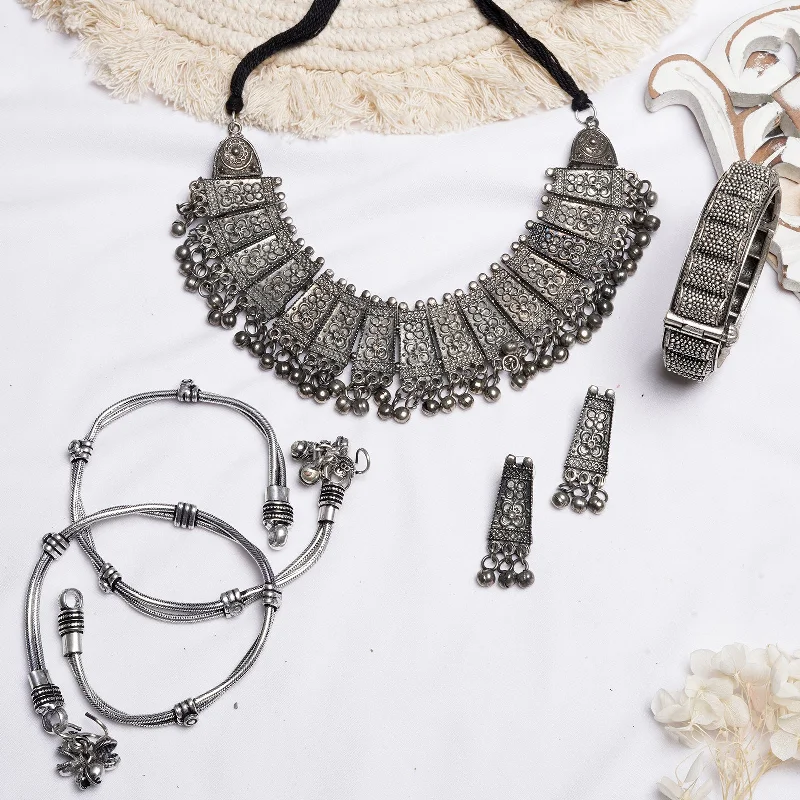 Stunning Statement Jewelry, Unbeatable Discounts Teejh Udaya Silver Oxidised Jewelry Gift Set Stunning Statement Jewelry, Unbeatable Discounts Teejh Udaya Silver Oxidised Jewelry Gift Set